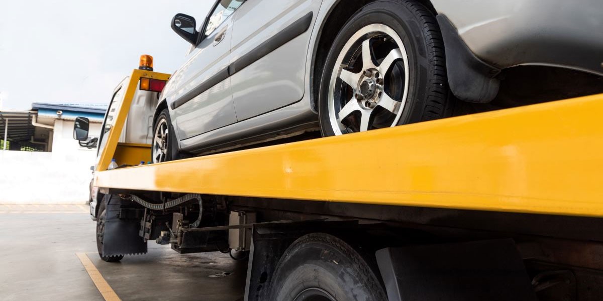 flatbed recovery truck