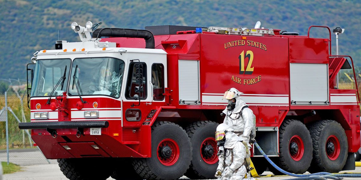 fire fighting vehicles manufacturers 