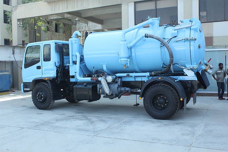 Sewerage Cleaning trucks